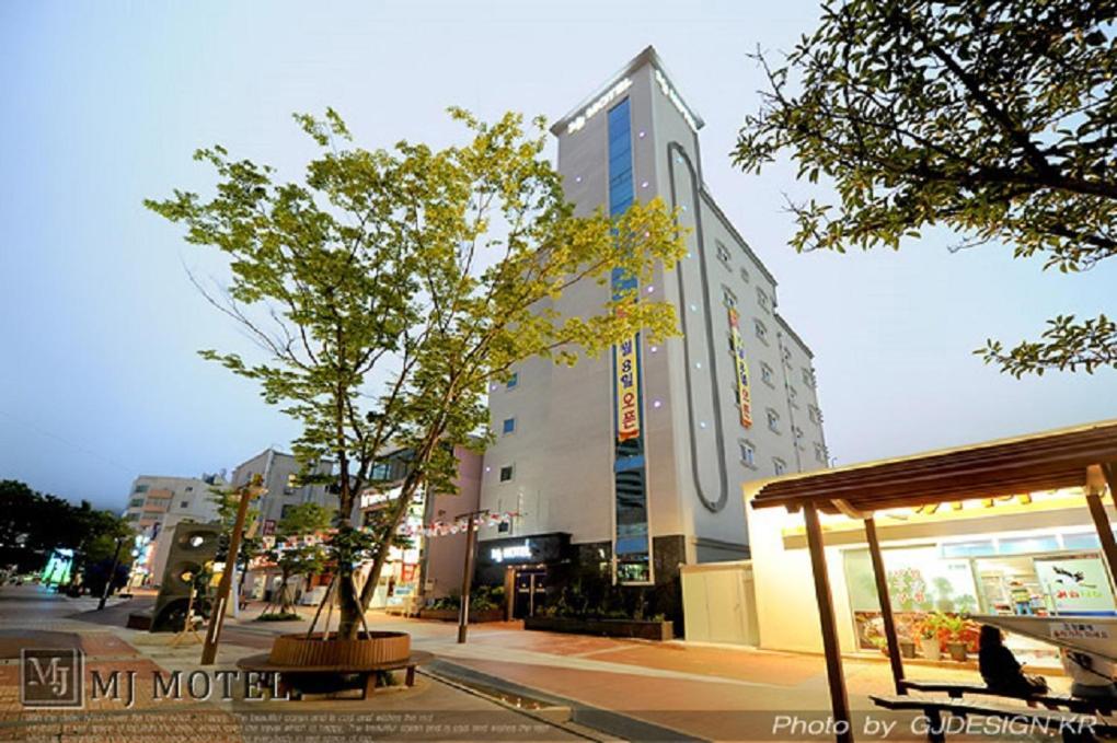 Yeosu Mj Motel Экстерьер фото