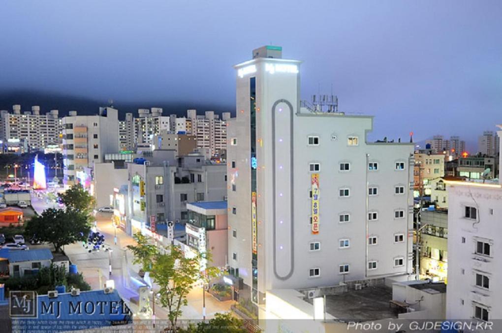 Yeosu Mj Motel Экстерьер фото